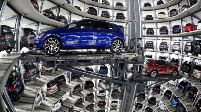 Spiegel: Германски автомобилостроители са действали в картел десетилетия