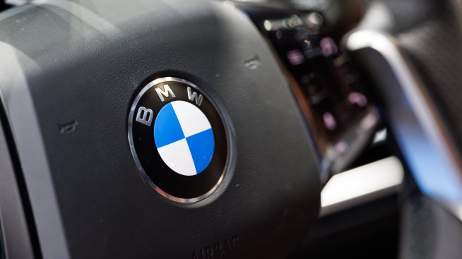 BMW се договори с работниците за съкращаване на 8000 работни места