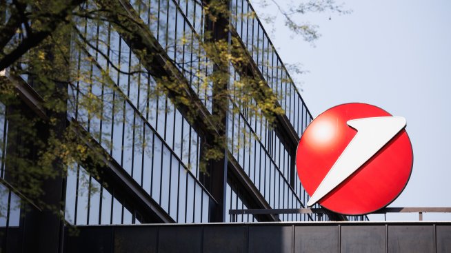 UniCredit започна да свива дела си в Assicurazioni Generali 