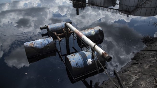 Роботи могат да помагат в чистенето на нефтени разливи 