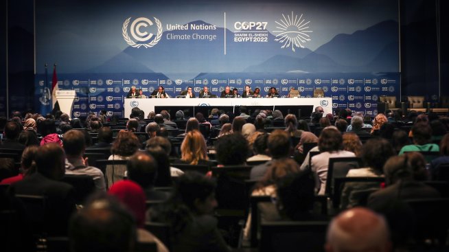 COP27 одобри климатичен фонд в подкрепа на бедните държави, но не постигна почти нищо повече