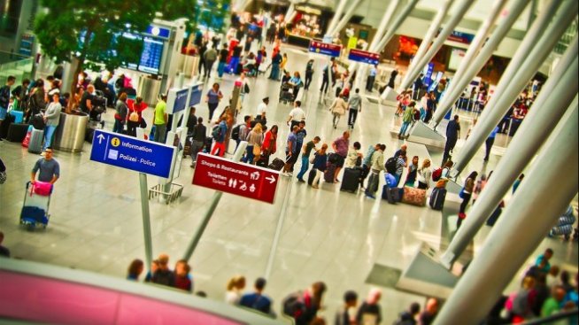 Решава се бъдещето на Air Berlin