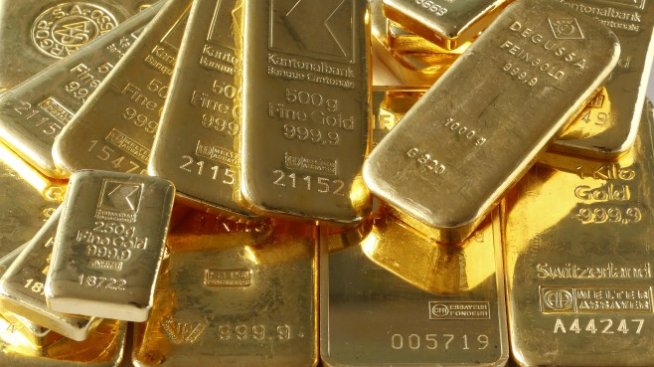Руската централна банка купува все повече злато, борейки се със санкциите на САЩ