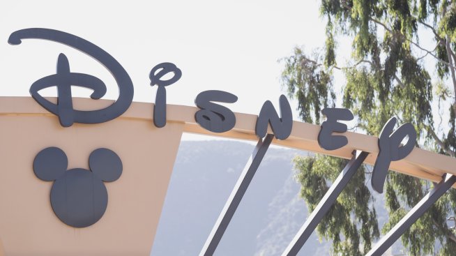 Корпорациите брандират по-добре държавите от политиците