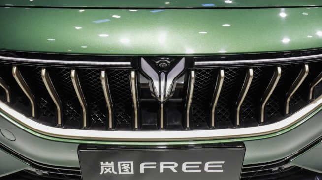 Китайската Dongfeng представи нова марка автомобили с изкуствен интелект