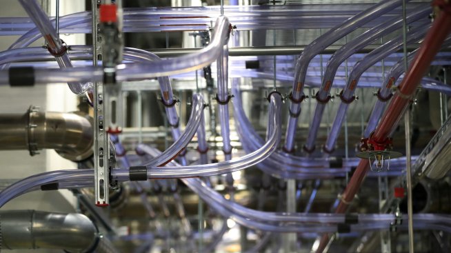 Синиша Джукич: Изкуственият интелект ще се развие дотам, докъдето човек му позволи