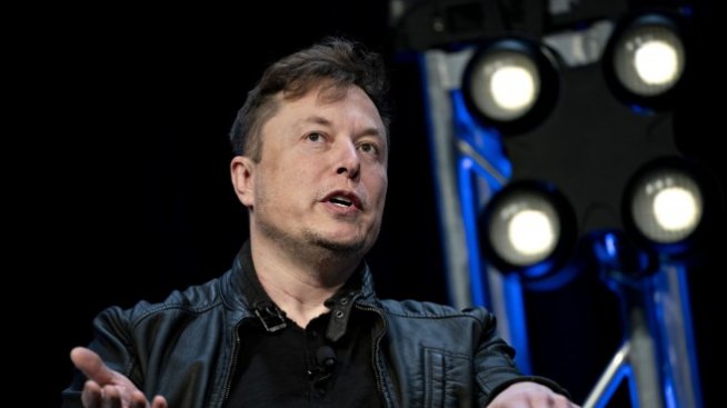 Мъск връща Tesla към стартъп режим