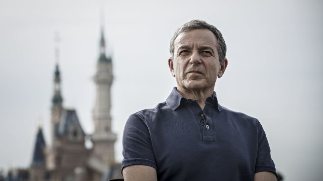 Disney&nbsp;съкращава&nbsp;7000 служители в опит да спести 5,5 млрд. долара