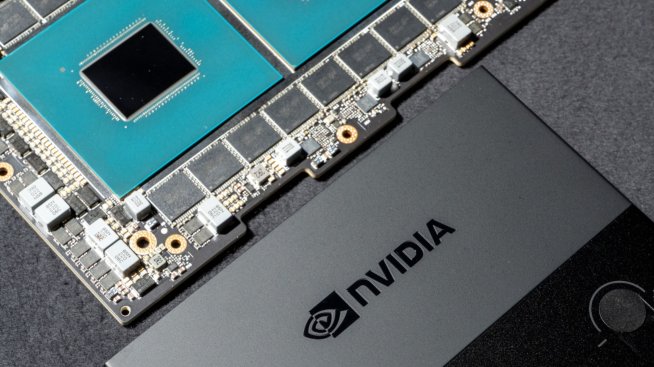 Nvidia добавя 200 млрд. долара към оценката си след актуализация на флагманския си чип