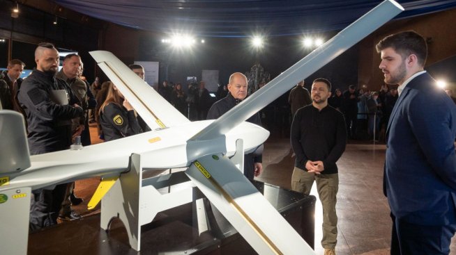 Производителят на ракетите "Фламинго" се бори да спаси името си и да увеличи производството