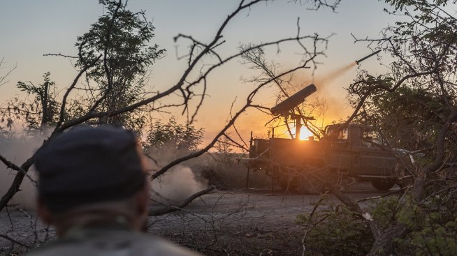 Украйна стабилизира части от фронтовата линия, руското настъпление отслабва
