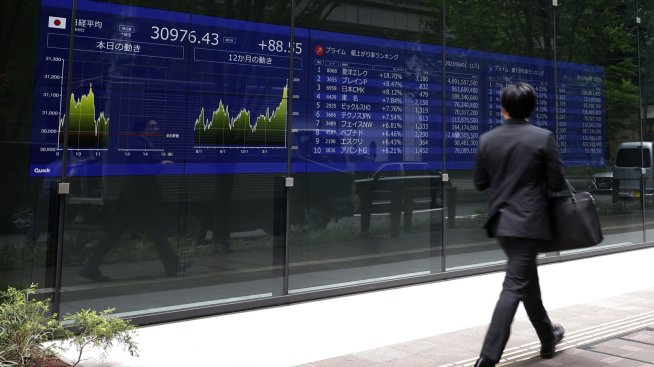 Hang Seng записа най-силен ръст сред азитаските борсови индекси