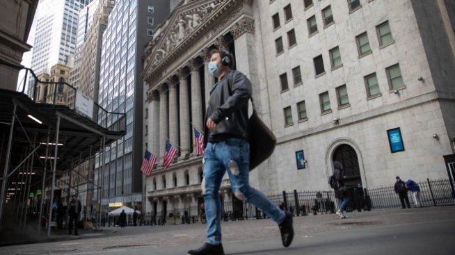 Заплатите на ръководителите на американските банки растат въпреки пандемията