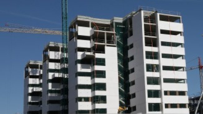 Младите испанци трябва да заделят 94% от заплатата си за наем на жилище