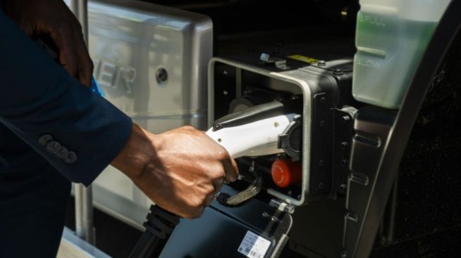 Панагюрище преговаря с руски инвеститори за завод за електрически автобуси