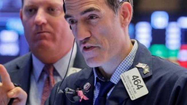 S&P 500 достигна нов рекорден връх въпреки неволите на Cisco и Walmart