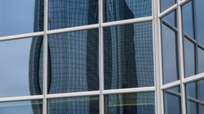Deutsche Bank промени курса и ограничава дейностите си в Русия