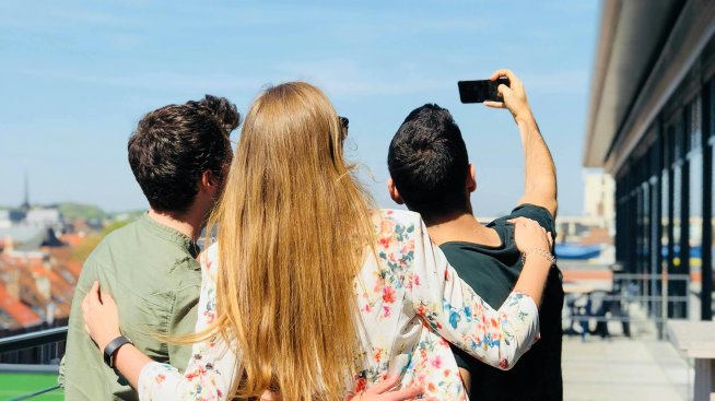 Етичен кодекс на инфлуенсърите ще помага за регулирането на сектора