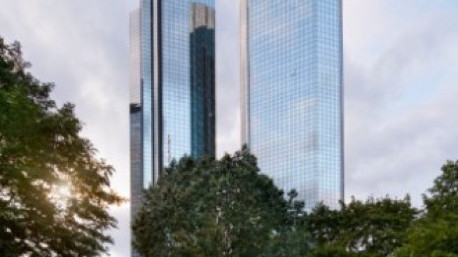 Печалбата на Deutsche Bank се срина