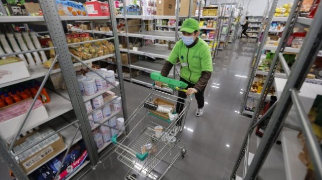 Руската икономика се сви с над 4% през май