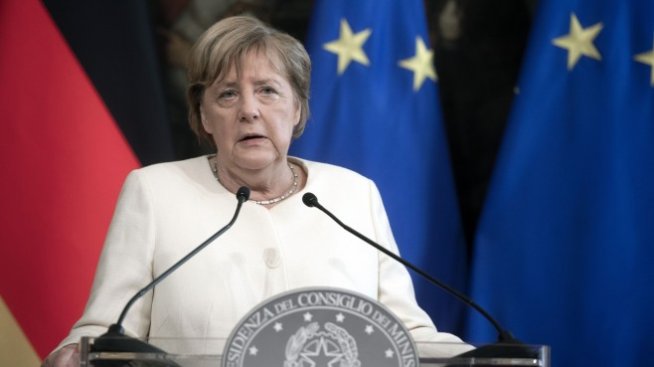 Либералите трябва да си вземат урок от годините на Меркел