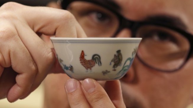 Китайски колекционер залага на бума на брокерските компании