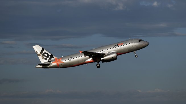 Airbus A320 измести Boeing 737 като най-продавания самолет в историята