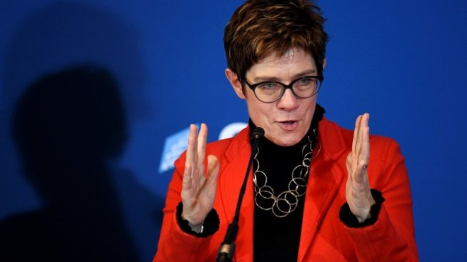 Новият лидер на ХДС размаха пръст срещу противниците на дизела