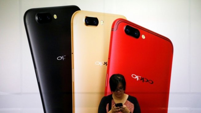 Китайски конкурент отправя предизвикателство към Apple в Индия