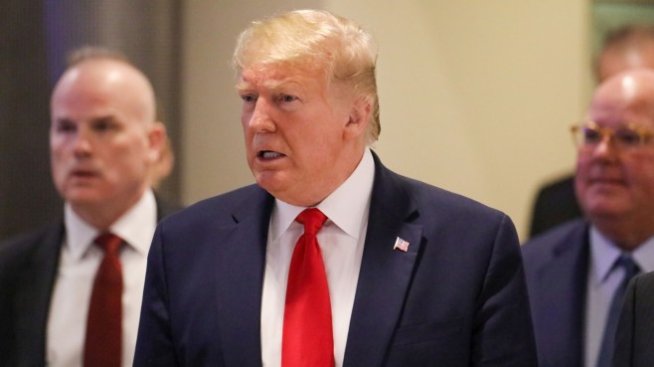 Тръмп: Ръстът на икономиката щеше да бъде 4%, ако не беше Фед