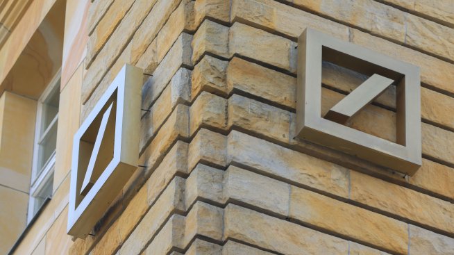 Ръстът в приходите на Deutsche Bank от търговия с фиксирана доходност засенчва Wall Street&nbsp;
