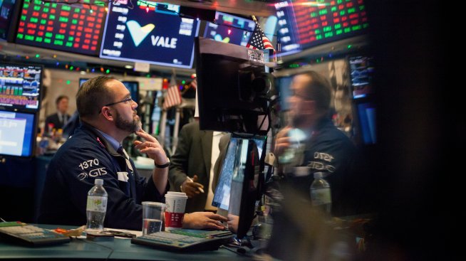 Проблемите в състава на Фед не успяха да помрачат настроенията на Wall Street