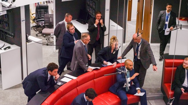 Бюджетните сътресения във Великобритания пропуснаха борсите в континентална Европа