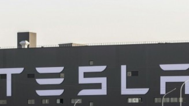 Джийн Мънстър: Тази година Tesla ще продаде 500 хил. автомобила