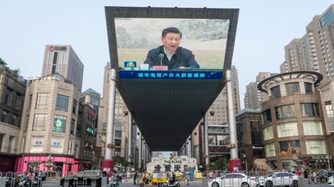 Си Дзинпин рискува да събори китайската технологична къща от карти