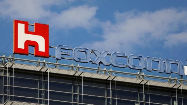 Foxconn измества част от производството си към Виетнам