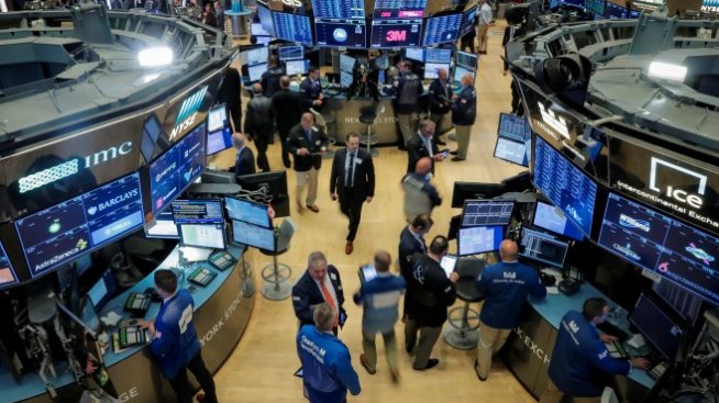 Wall Street започва сесията с ръстове в очакване на срещата между Тръмп и Си*