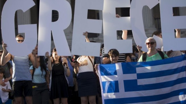 В очакване на решението на ЕЦБ за Гърция