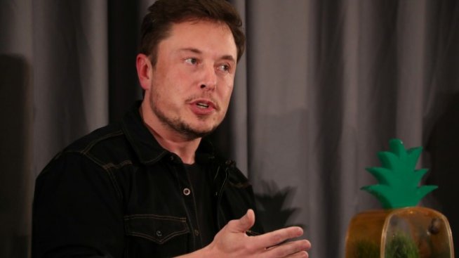 Мъск: Саудитският инвестиционен фонд ще подкрепи Tesla