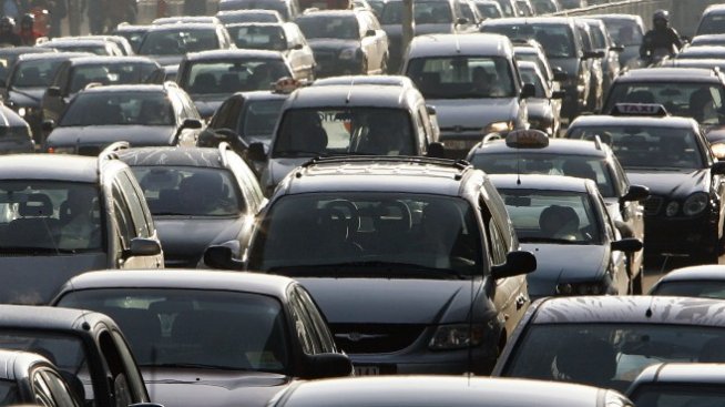 Евродепутат: Необходим е чист технологичен микс за декарбонизацията на транспорта