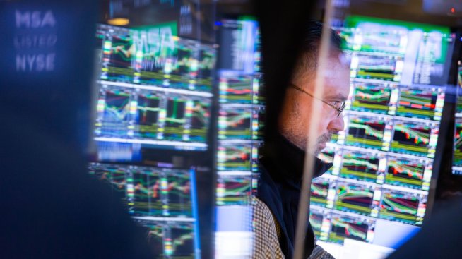 S&P 500 завърши търговската сесия на най-ниското си ниво от декември насам