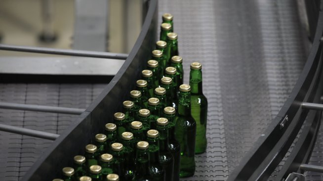 AB InBev повиши прогнозите си за 2022 г. след по-бърз ръст на продажбите