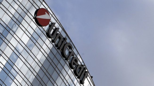 UniCredit обмисля съкращения на около 10 хил. души в Италия, Германия и Австрия?