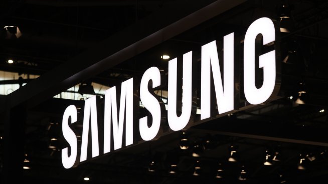 Samsung ще започне да купува OLED телевизионни панели от LG Display