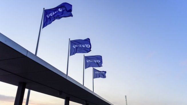 Акционерите на Volvo ще получат всички приходи от продажбата на UD Trucks