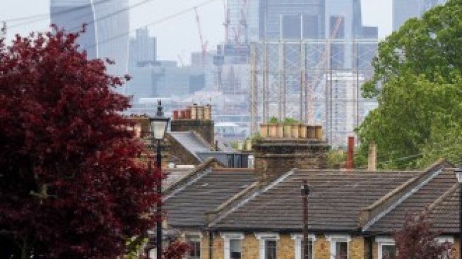 Бързият ръст на цените на жилищата във Великобритания може да се ускори още