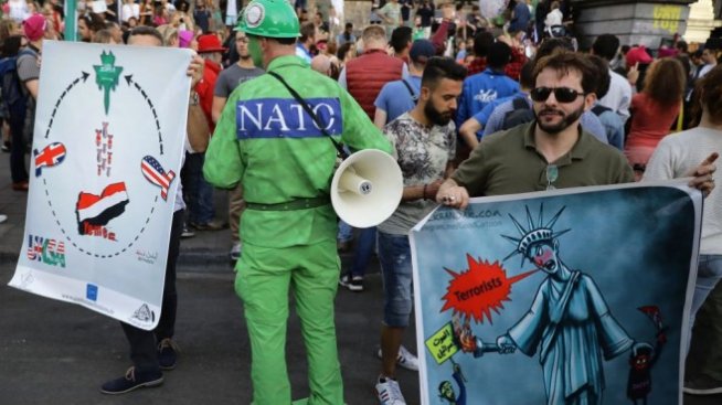 Протести в Брюксел преди срещата на Доналд Тръмп с НАТО