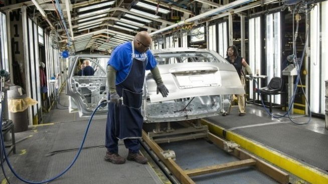 Световните продажби на нови автомобили могат да ударят 10-годишно дъно
