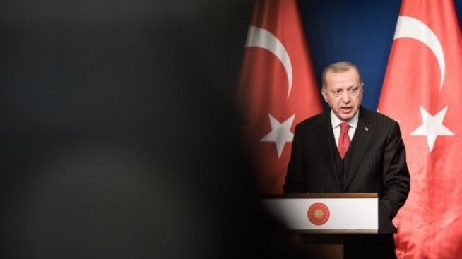 Саботира ли Ердоган разширяването на НАТО, или просто изнудва?