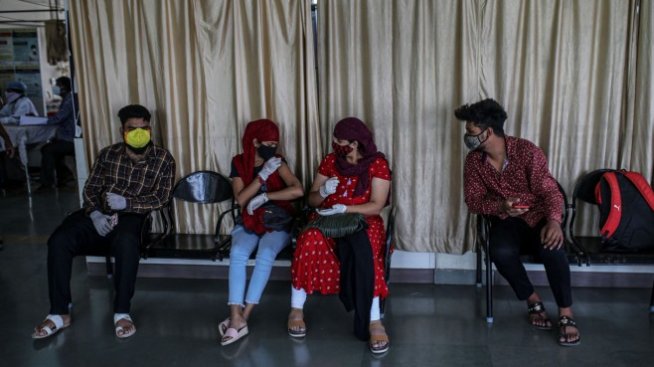 Двете беди на Индия – коронавирус и конспирации